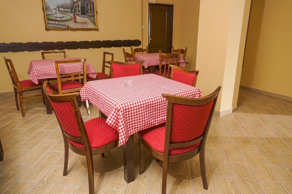 Guest house Amfora *